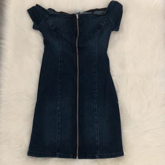 Dress - Picture 1 of 5